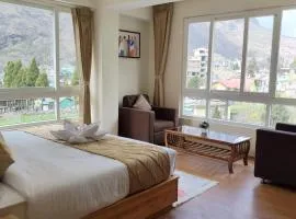 Divine's The Elite Zong