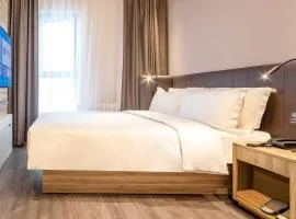 HanTing Premium Hotel Beijing Shilihe Subway Station