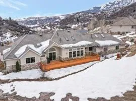 Luxury Mountain Estate w Views 6BR Near Ski Resorts