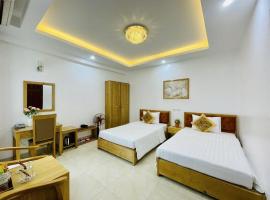 Luxury Place Hotel, khách sạn ở Hà Nội