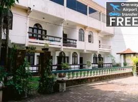 Romantic garden hotel