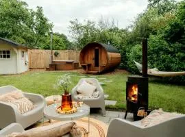 Scandinavian Wellness met hottub & sauna