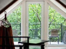 2BR Apt In Old Tbilisi