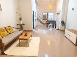 whole house for 5 guests 3 beds