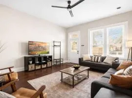 Derby & Bourbon Trail Homebase W Private Backyard