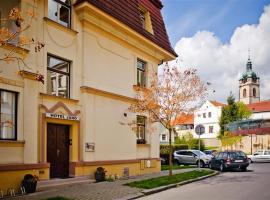 Hotel Jaro, hotell i Mělník