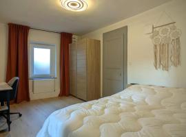 Appartement rénové, idéal séjour détente ou pro, Hotel in Gannat
