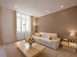 Luxury 2-bedroom apartment - AC & HD Wi-Fi - Near Palais des Festivals