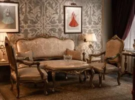 West inn Boutique Hotel