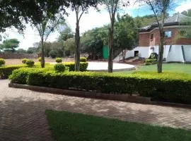 Rasesa Lodge
