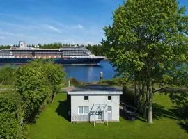 Das Weichenhaus direkt am Nord-Ostsee-Kanal