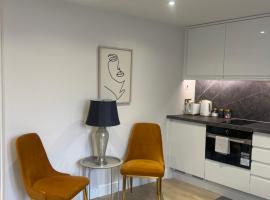 Brand new one bedroom flat, khách sạn ở Hendon