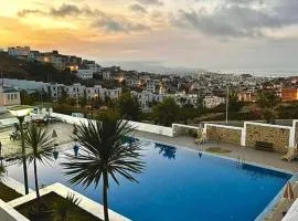 Logement avec Vue sur mer - 2 piscines - 2 chambres - 1 Grand salon