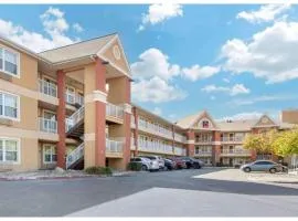 Studio 6 Suites Fresno North CA