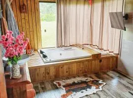 Chalé Suíte, Banheira e Piscina, Chácara das Estrelas