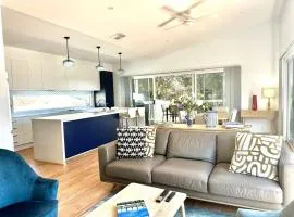 The Blue Nest, Clare