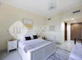 Lux 2Br and Maid Beach with Sea View Fujairah