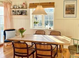 Authentic Cottage 150 M From North Beach, hotel a Kerteminde