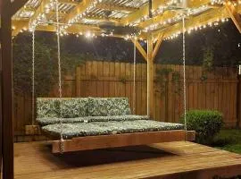 The Carolmet House, King Bedroom, Cabana