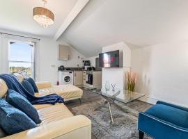 Crosby Retreat - Sleeps 6 - Beach & Liverpool, hotel a Crosby