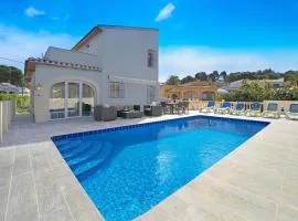 Villa Toscamar by Villa Plus