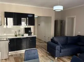 Modern Beach Apartment - 5 Min Walk to Sea - Balcony - AC - Fast WiFi