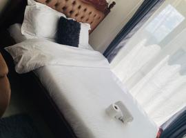 Tripstar villa studio at Tsavo sunset Kiambu Road Thindigua, hotel u gradu Kiambu