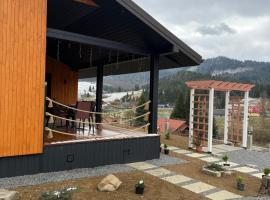 Sky hugs cottage, hotel i Volosyanka
