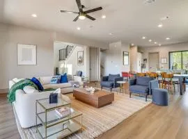 Walk to Lake Travis & Parks! Resort-Style Getaway
