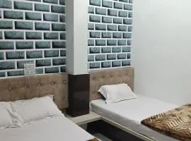 Hotel Sadashiv