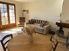 T2 cosy avec cheminée Terrasse & jardinet 5 min Valberg