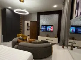 Bellagio Luxury Studio Apartment with Balcony