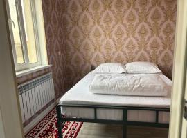 УЮТ Hostel, Hotel in Türkistan
