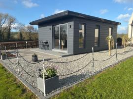 Heron's Rest Studio, hotel in Macroom