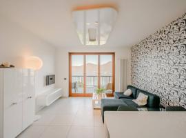 Sopra il Lago 113 โรงแรมในBrezzo