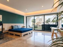 Beautiful apartment Top location!, hotel en Playa del Carmen