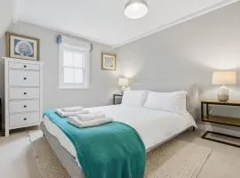 High Street Apartment - Pass the Keys