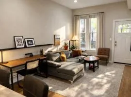 Flexhome West Town - Spacious 2BR Duplex