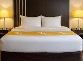 Village Inn & Suites