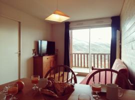 Appartement Peyragudes 4 à 6 personnes, hotel u gradu Germ