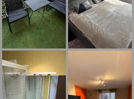 Appartement confort Villepinte gare de vert galant, Hotel in Villepinte