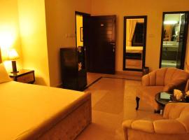 Reina Boutique Hotel - G6، فندق في اسلام اباد