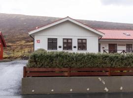 A serene escape in scenic surroundings, hotel i Streymnes