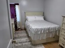 Private room downtown dream