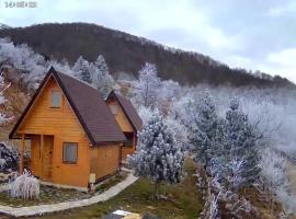 Wild Peak Camp Volujak, hotel en Gacko