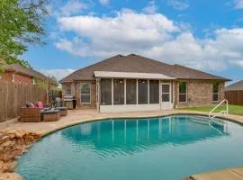 Spacious Arlington Home By Shops, Parks & Lakes