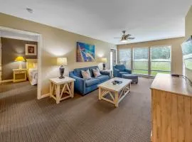 Golf Course Condo with Pools & Family Fun