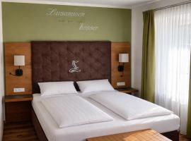 Strasswalchen में, होटल Hotel Lebzelter Straßwalchen, Familien und Business Aufenthalt, Seengebiet, Erlebnispark