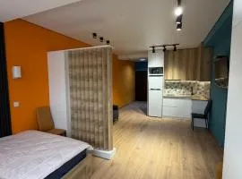Apartment 84