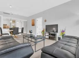 Heaven on Washington Fully Furnished Apartments